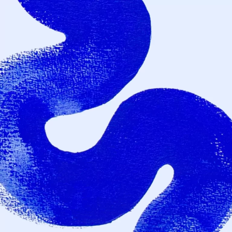 Forme organique peinte en bleu, visuel des ressources de Médianes.