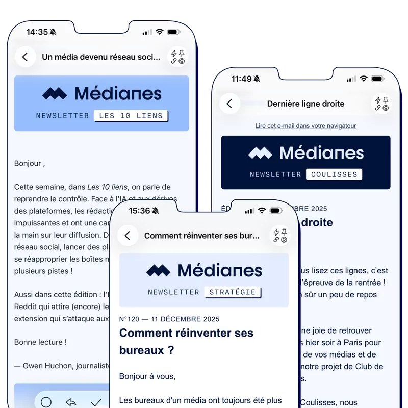 Trois smartphones affichant les newsletters Coulisses, Stratégie et Les 10 liens de Médianes.